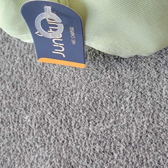 Stylish Green Baseball Cap Any 2 Hats For 15.00 - Picture 2 of 2